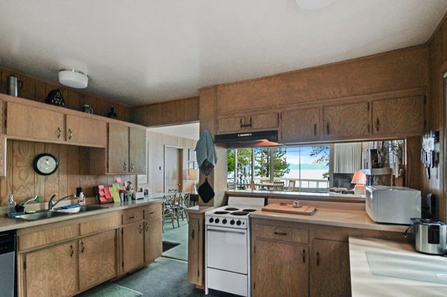 2885 West Lake Boulevard, Homewood, CA 96141