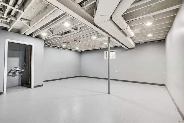 249 Milburn Avenue, Crete, IL 60417