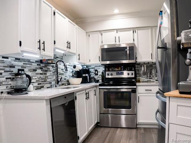 4241 Schaefer Road, Dearborn, MI 48126