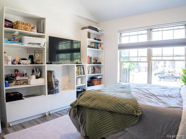 4241 Schaefer Road, Dearborn, MI 48126