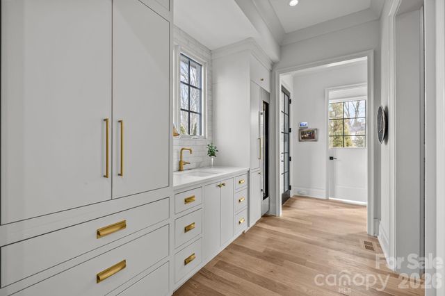 1344 Biltmore Drive, Charlotte, NC 28207