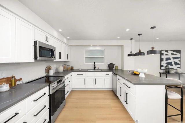 416 N Prospect Ave, Redondo Beach, CA 90277