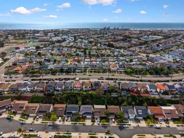 416 N Prospect Ave, Redondo Beach, CA 90277