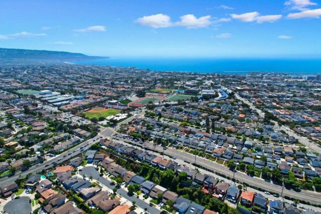416 N Prospect Ave, Redondo Beach, CA 90277