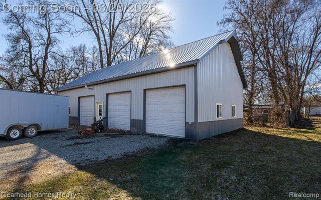 2495 W Lake Road, Clio, MI 48420