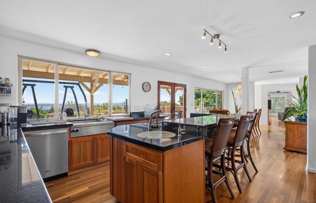 5018 Soledad Rd, San Diego, CA 92109