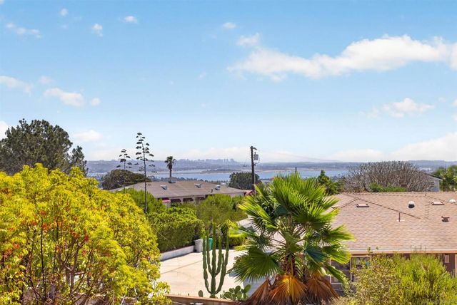 5018 Soledad Rd, San Diego, CA 92109