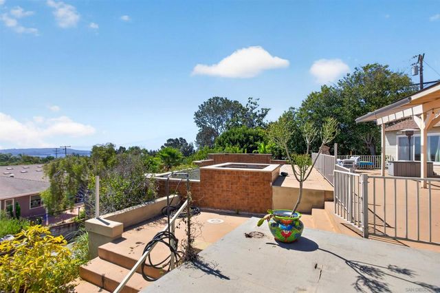 5018 Soledad Rd, San Diego, CA 92109