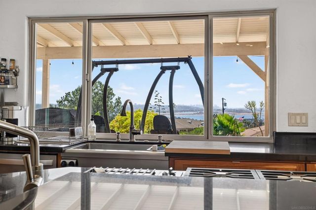5018 Soledad Rd, San Diego, CA 92109