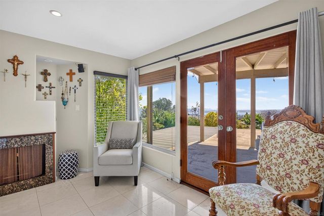 5018 Soledad Rd, San Diego, CA 92109