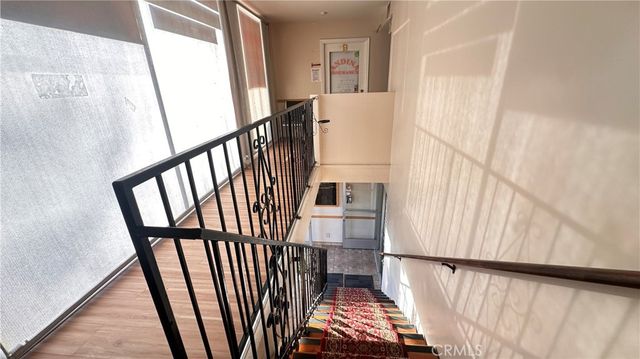 708 N Marengo, Pasadena, CA 91103