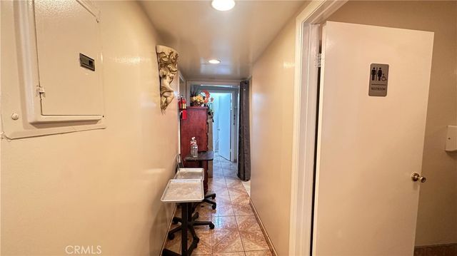 708 N Marengo, Pasadena, CA 91103