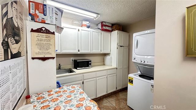 708 N Marengo, Pasadena, CA 91103