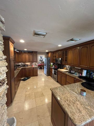 12731 NW 1st Street, Plantation, FL 33325