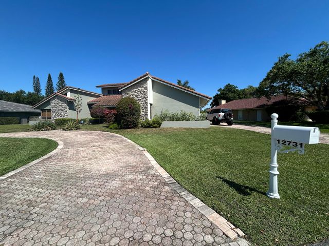 12731 NW 1st Street, Plantation, FL 33325