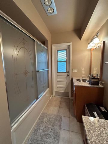 12731 NW 1st Street, Plantation, FL 33325