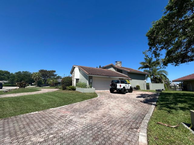 12731 NW 1st Street, Plantation, FL 33325