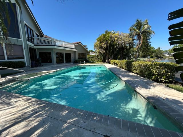 12731 NW 1st Street, Plantation, FL 33325