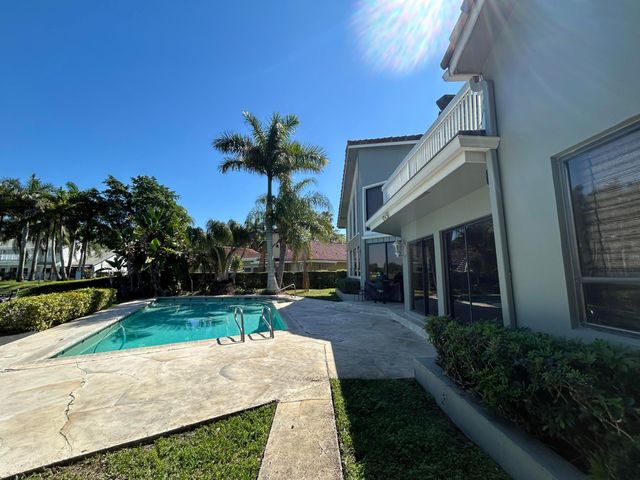 12731 NW 1st Street, Plantation, FL 33325