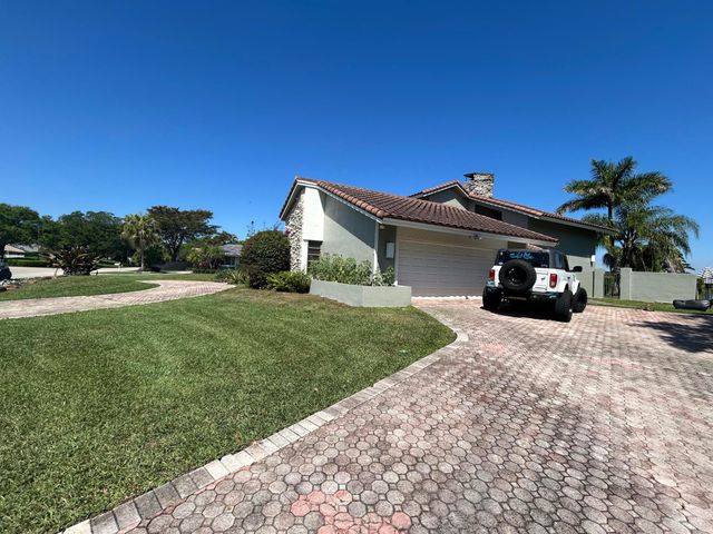 12731 NW 1st Street, Plantation, FL 33325
