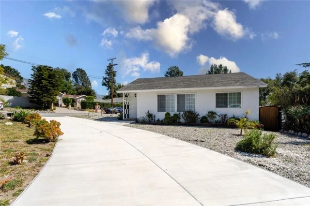 3960 Mayfield Avenue, Glendale, CA 91214