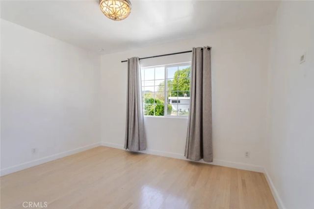 3960 Mayfield Avenue, Glendale, CA 91214