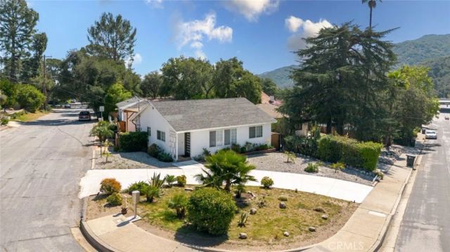 3960 Mayfield Avenue, Glendale, CA 91214