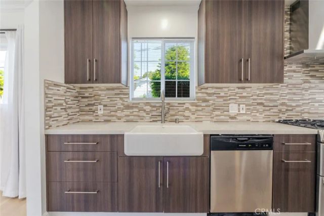 3960 Mayfield Avenue, Glendale, CA 91214