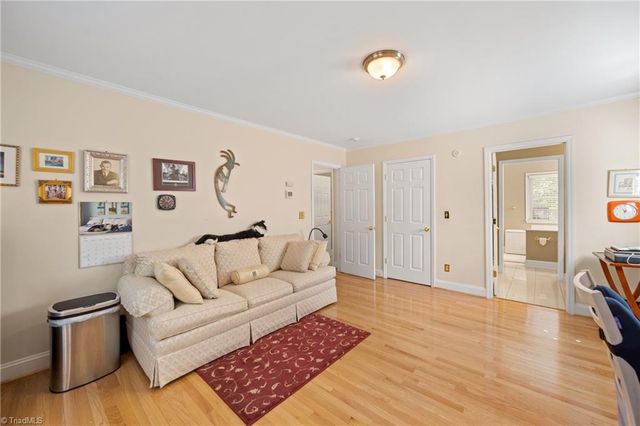 4281 Bower Lane, Winston-salem, NC 27104