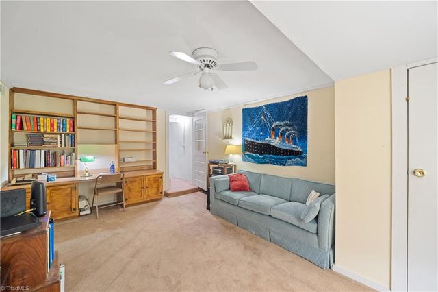 4281 Bower Lane, Winston-salem, NC 27104
