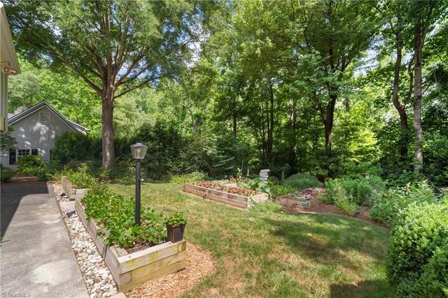 4281 Bower Lane, Winston-salem, NC 27104