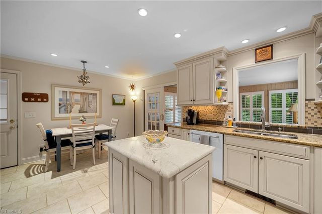 4281 Bower Lane, Winston-salem, NC 27104
