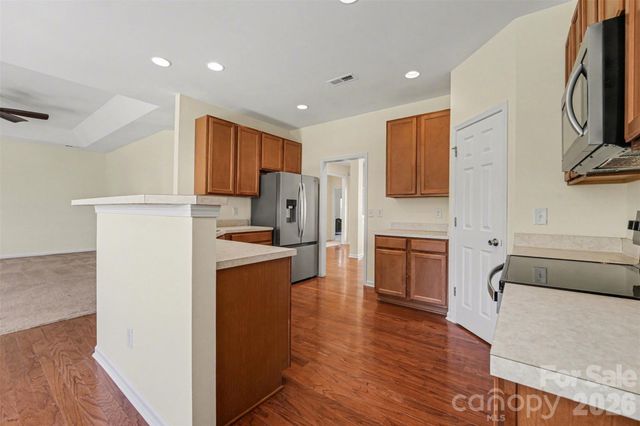 1604 Swan Drive, Charlotte, NC 28216