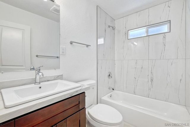 905 W Washington Ave, El Cajon, CA 92020