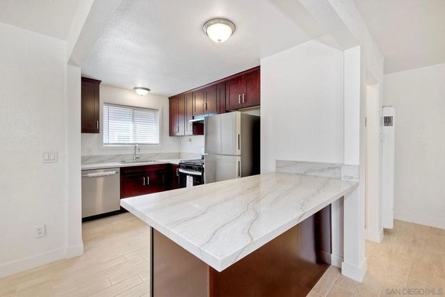 905 W Washington Ave, El Cajon, CA 92020