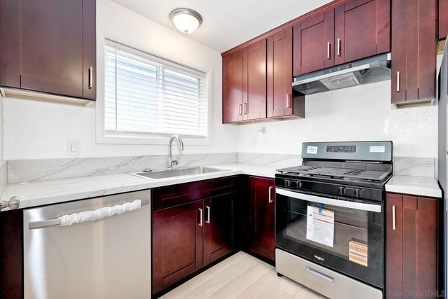 905 W Washington Ave, El Cajon, CA 92020