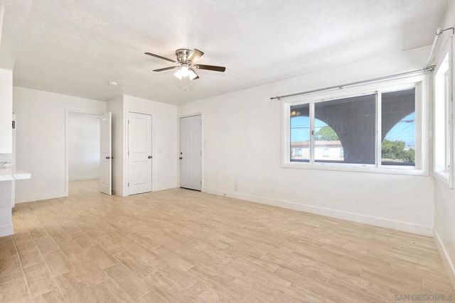 905 W Washington Ave, El Cajon, CA 92020