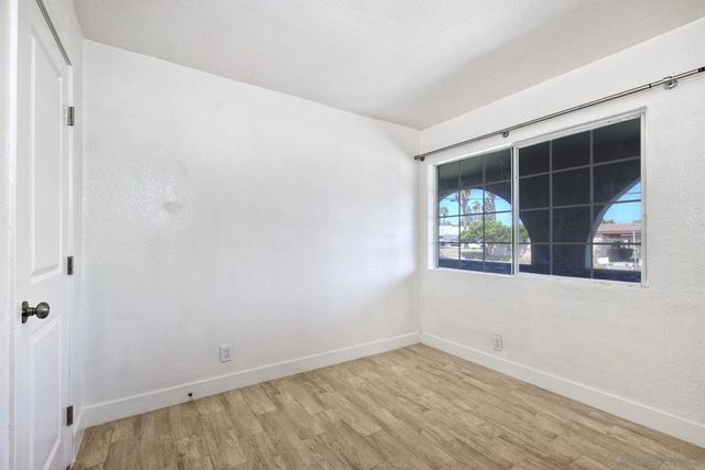905 W Washington Ave, El Cajon, CA 92020