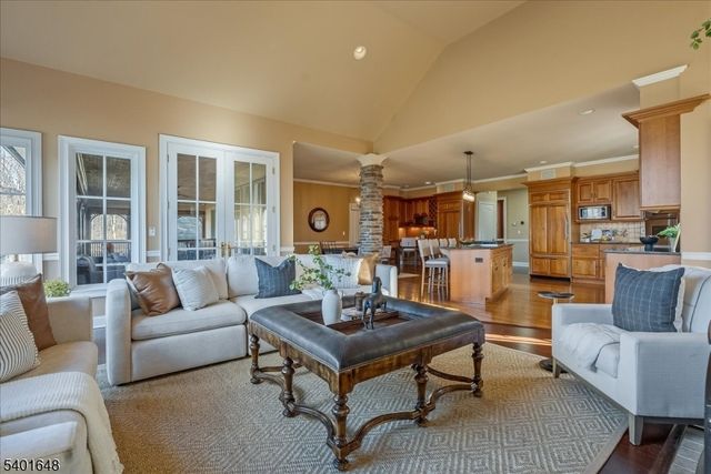 240 Oak Grove Rd, Franklin Twp., NJ 08867