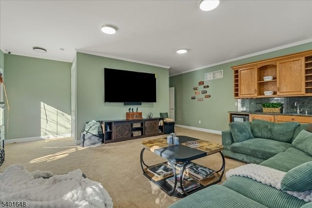 240 Oak Grove Rd, Franklin Twp., NJ 08867