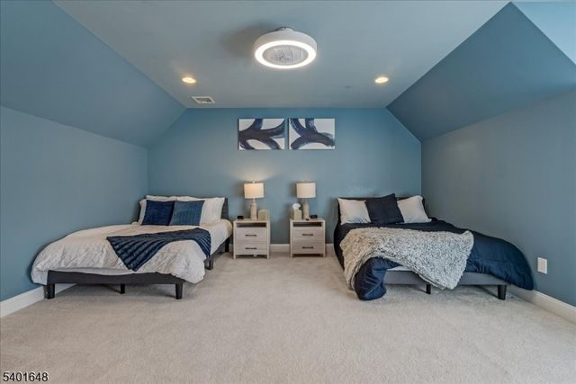 240 Oak Grove Rd, Franklin Twp., NJ 08867