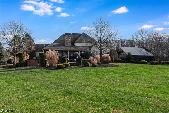 240 Oak Grove Rd, Franklin Twp., NJ 08867