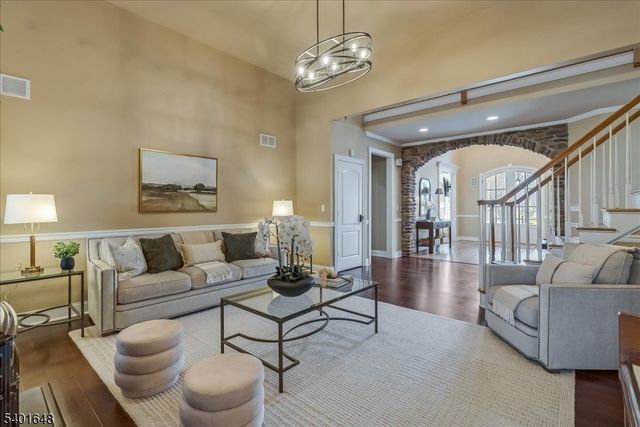 240 Oak Grove Rd, Franklin Twp., NJ 08867