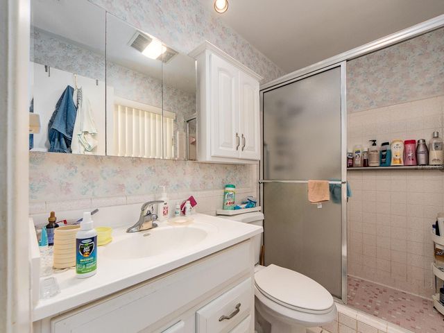 14245 93RD AVENUE, Seminole, FL 33776
