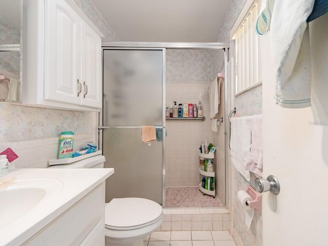 14245 93RD AVENUE, Seminole, FL 33776