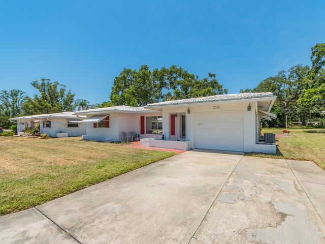 14245 93RD AVENUE, Seminole, FL 33776