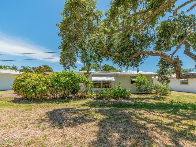 14245 93RD AVENUE, Seminole, FL 33776