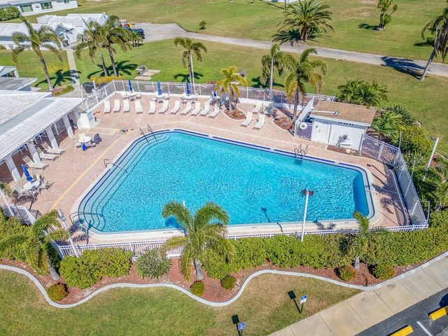14245 93RD AVENUE, Seminole, FL 33776