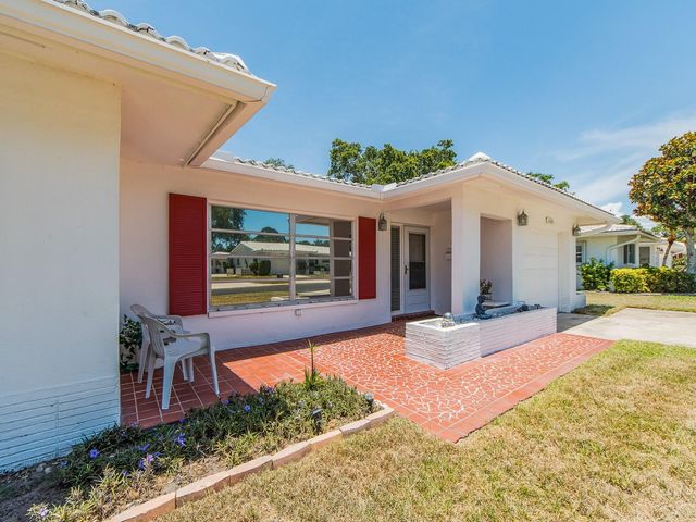 14245 93RD AVENUE, Seminole, FL 33776