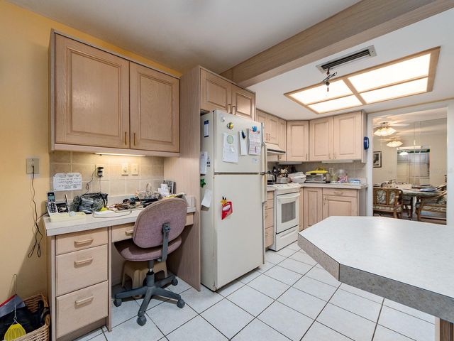14245 93RD AVENUE, Seminole, FL 33776